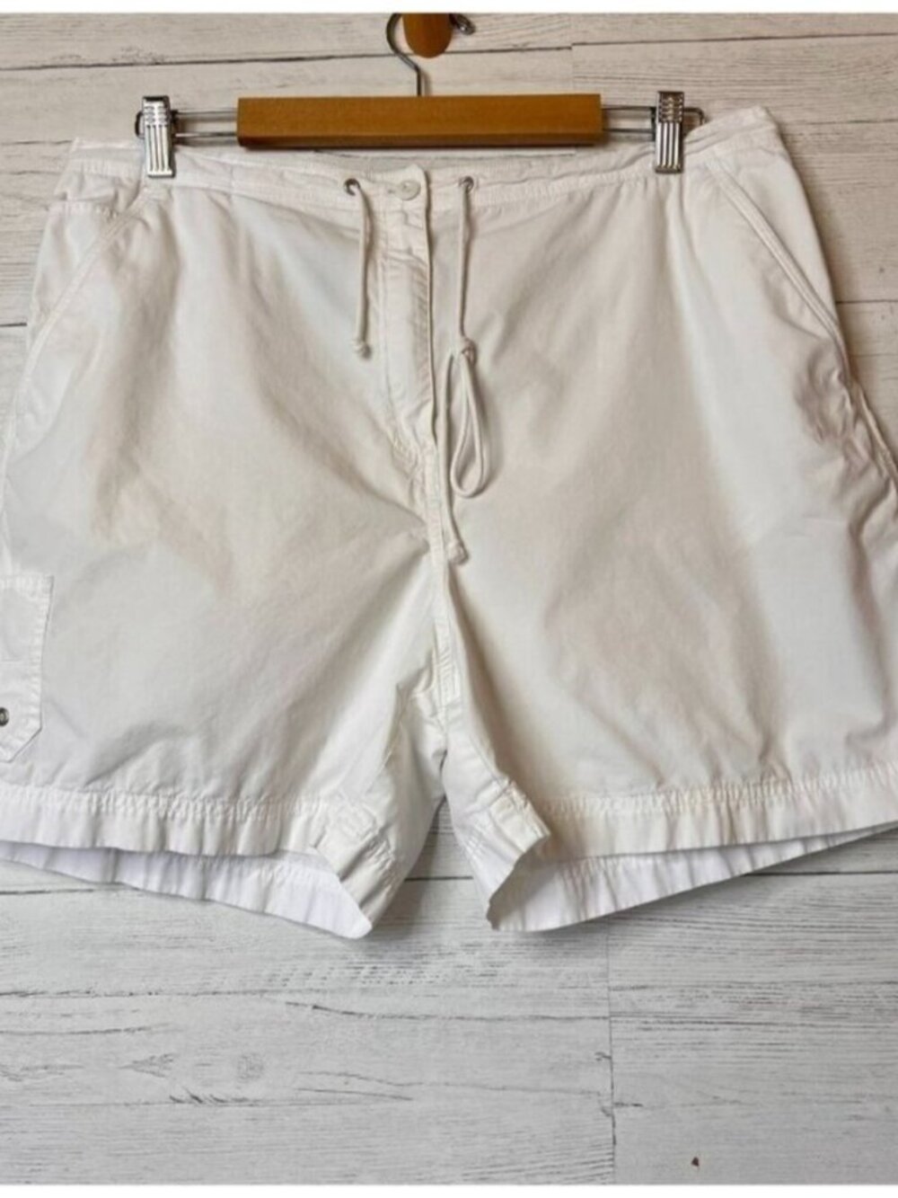 Shorts Size 16 White